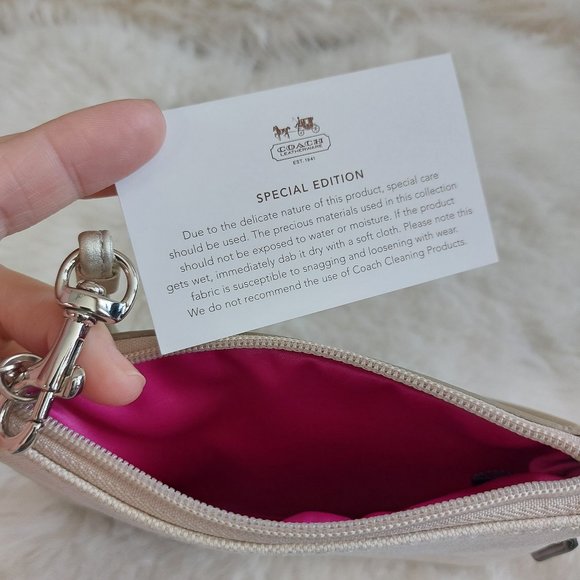 Coach Women's Puppy Love Cream Canvas Heart Mini Bag/Wristlet - Picture 5 of 7